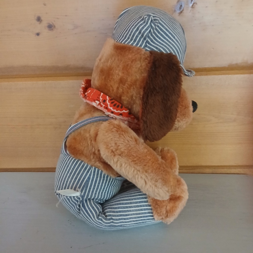Knickerbocker Casey Jones Dog Plush 15" Animals Distinction Train Conductor D32 - Picture 2 of 4